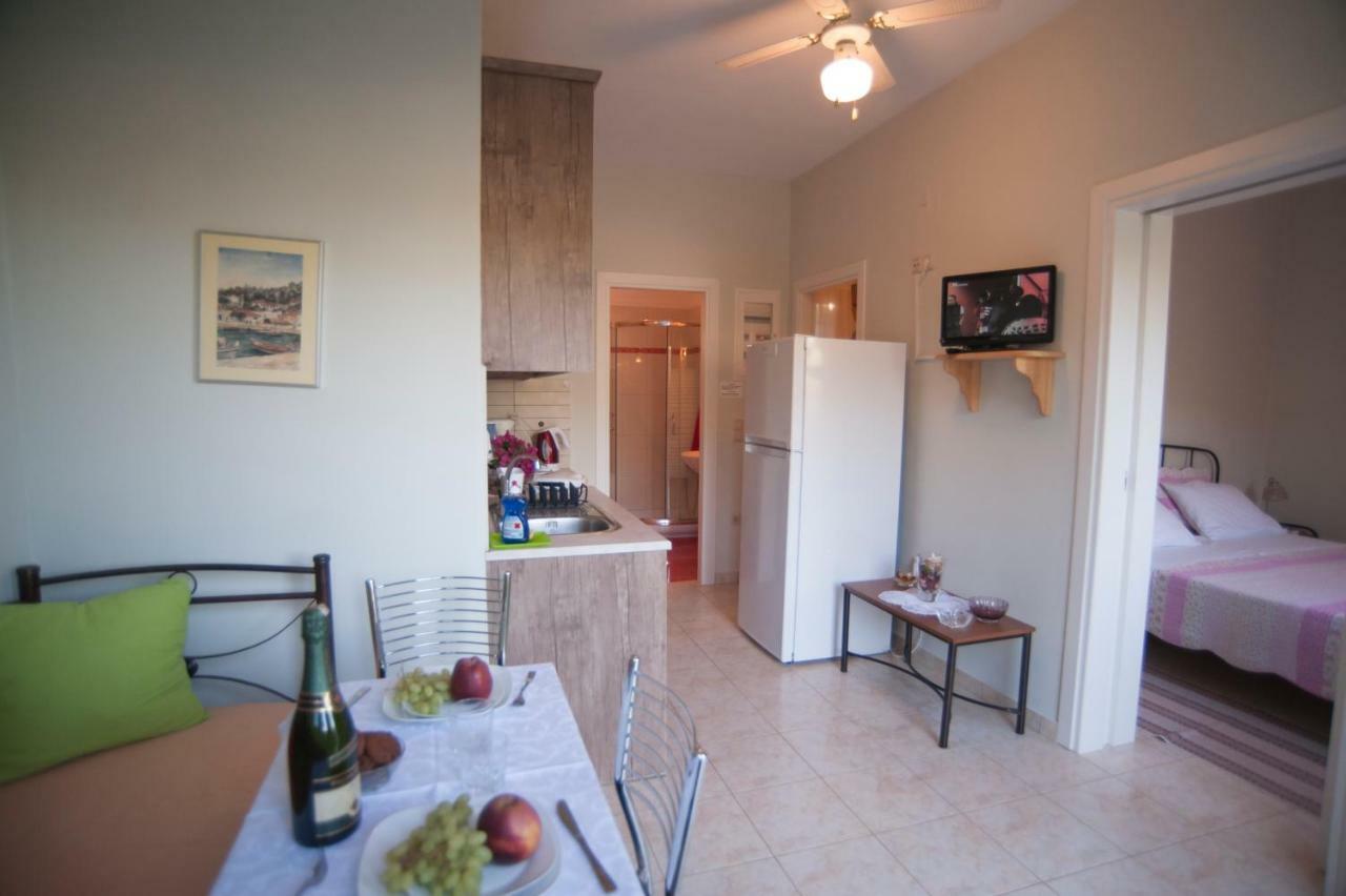 Vila Deep Blue-Apartment Selana Sea View Áyios Nikítas Exteriör bild